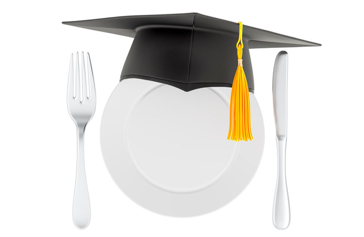 grad cap on place setting